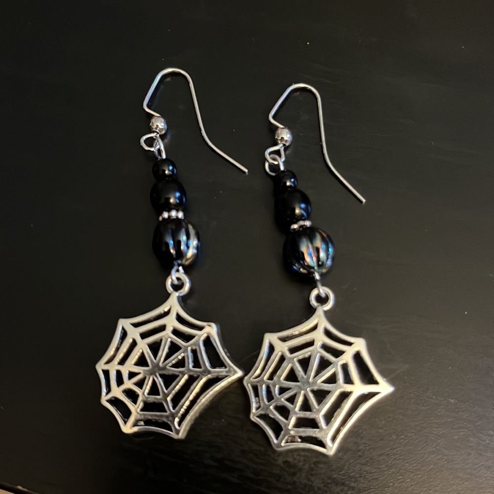 Handcrafted Spiderweb black Czech glass earrings - Picture 3 of 3